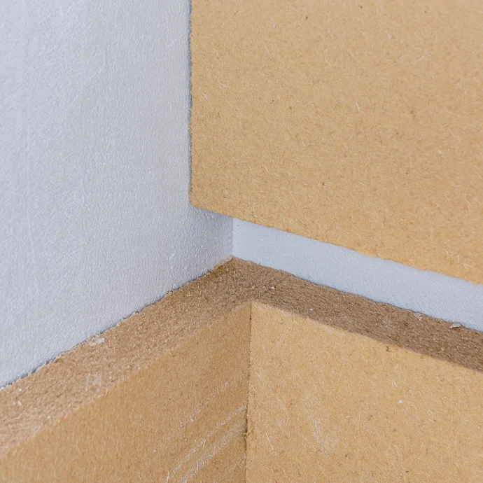 Innend&auml;mmung Detail - So werden Holzfaserd&auml;mmplatten verzahnt verklebt. Baumit Selbermachen Anleitung.